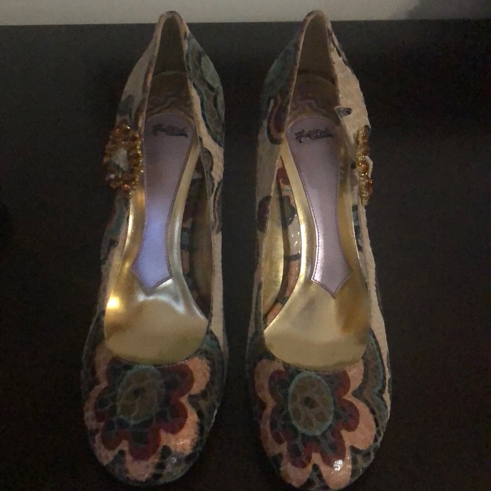 Brand new size 8 Hale Bob heels